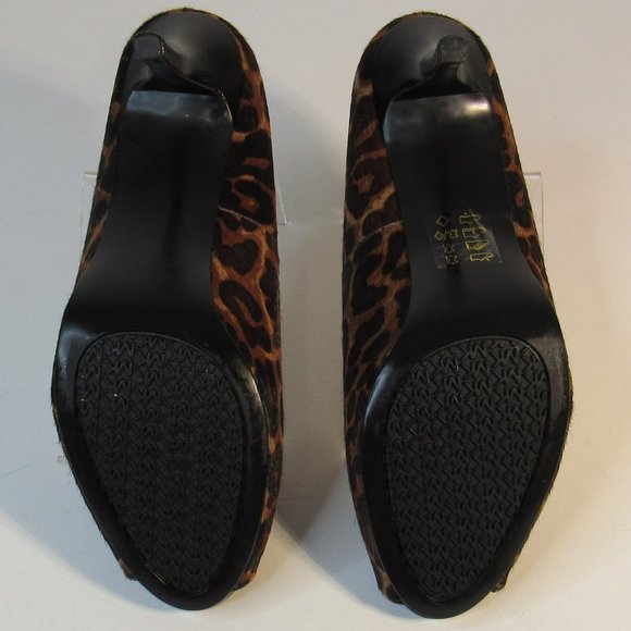 MICHAEL KORS Leopard Calf Hair Open Toe Pump - Picture 6 of 10